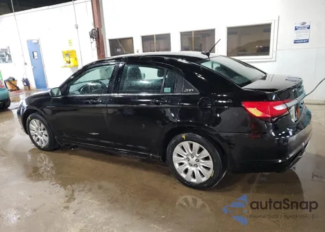 2013 Chrysler 200 Lx z USA, uszkodzony, nr VIN 1C3CCBAB2DN767488
